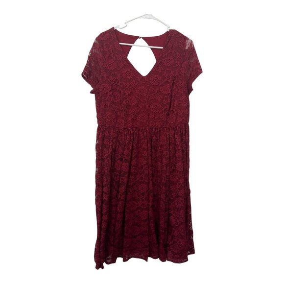 Torrid Plus Size Womens SZ 10  Red Lace Short Sleeve Dress With Keyhole Back - Picture 10 of 10